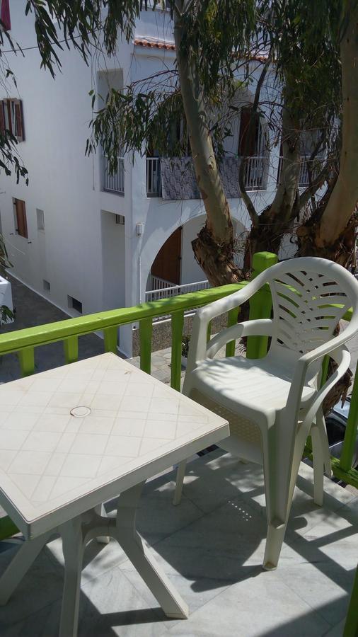 Siren Rooms And Apartments Paros Dış mekan fotoğraf